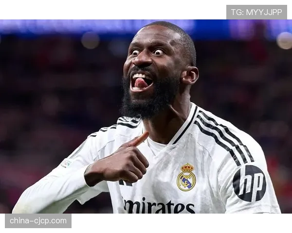 阿森纳边锋萨卡因腿筋紧张缺席训练，出战周末联赛成疑